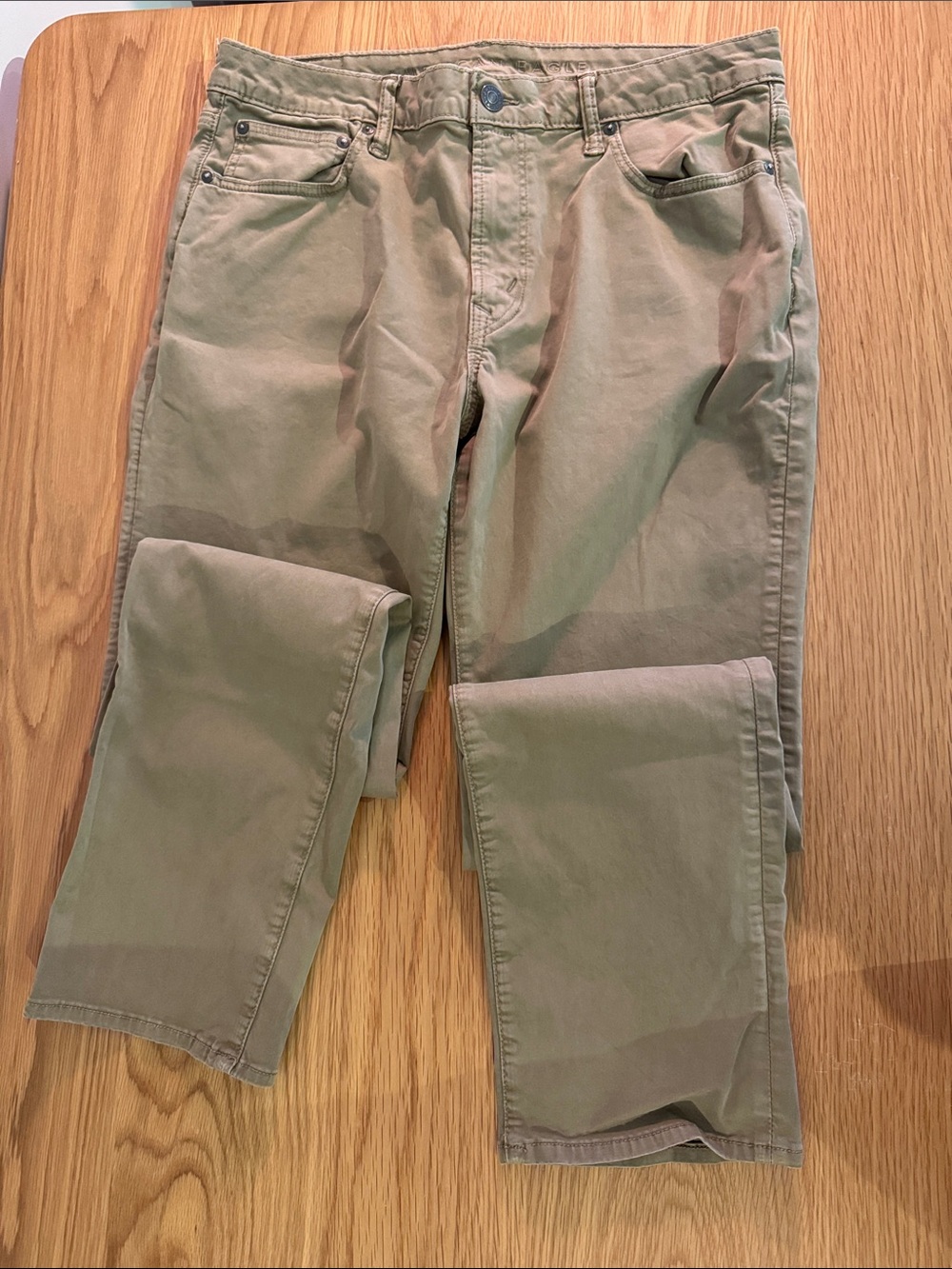 American Eagle Outfitters Men's Chino Pants in Olive Tan